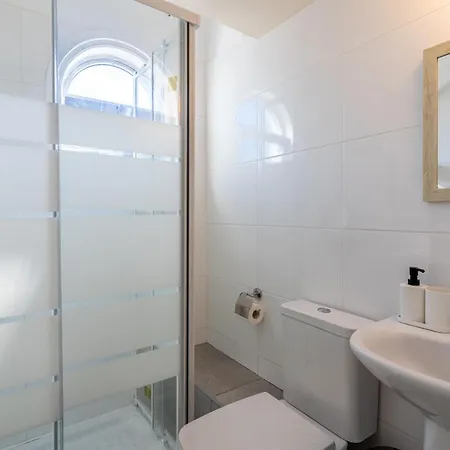 Groovy 1-bedroom In * 라르나카