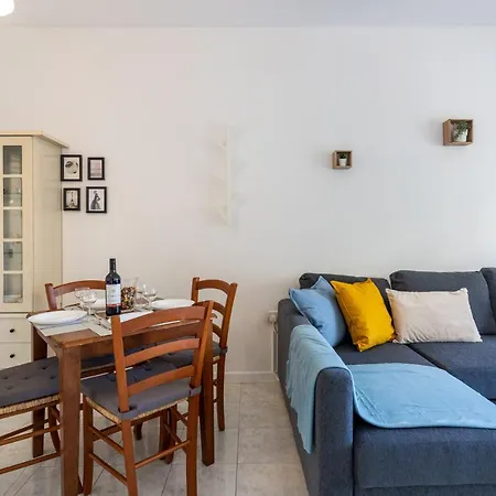 شقة Groovy 1-bedroom In *